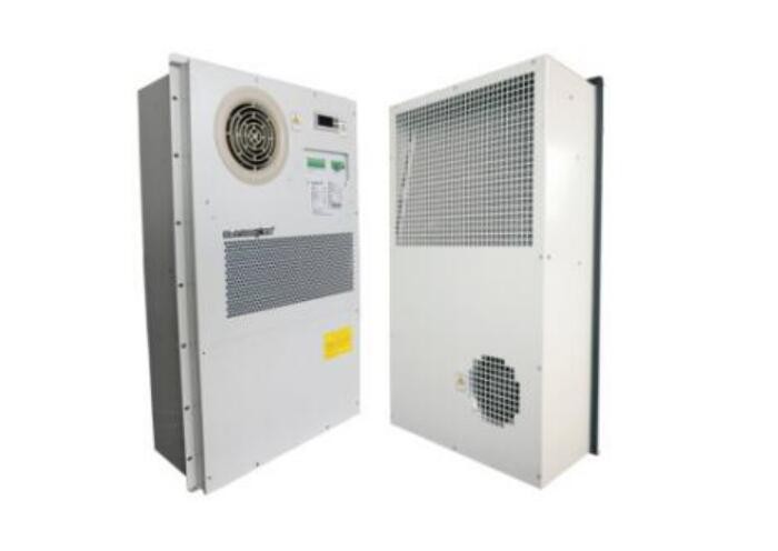 Combined cabinet  air conditioner